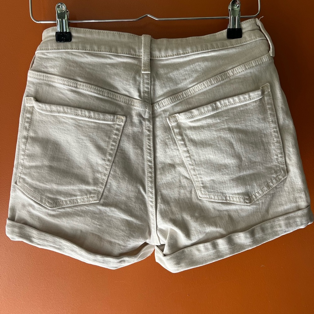 Old Navy OG High Rise Shorts - Picture 2 of 3